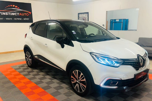 Renault Captur TCe 120 Energy Initiale Paris + PACK BOSE + DÉTECTEUR D'ANGLES MORTS + SIÈGES CHAUFFANTS