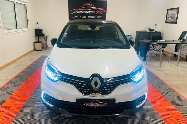 Renault Captur TCe 120 Energy Initiale Paris + PACK BOSE + DÉTECTEUR D'ANGLES MORTS + SIÈGES CHAUFFANTS