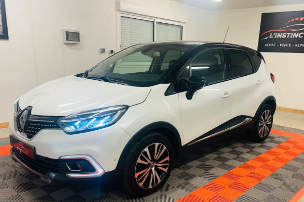 Renault Captur TCe 120 Energy Initiale Paris + PACK BOSE + DÉTECTEUR D'ANGLES MORTS + SIÈGES CHAUFFANTS